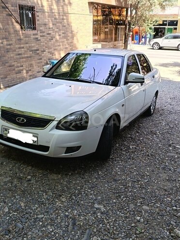 LADA (VAZ) Priora-13