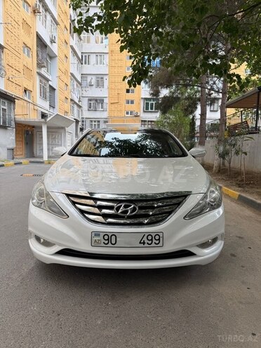 Hyundai Sonata-1