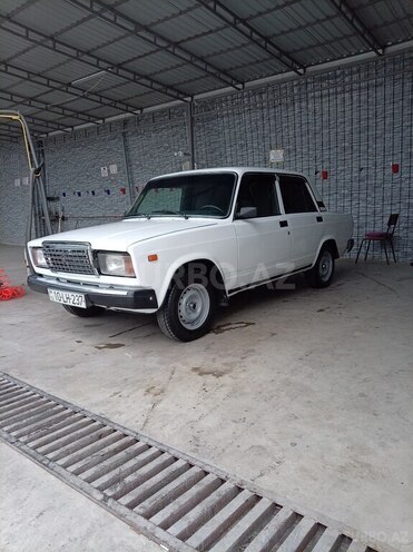 LADA (VAZ) 2107-17