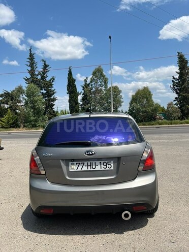 Kia Rio-2