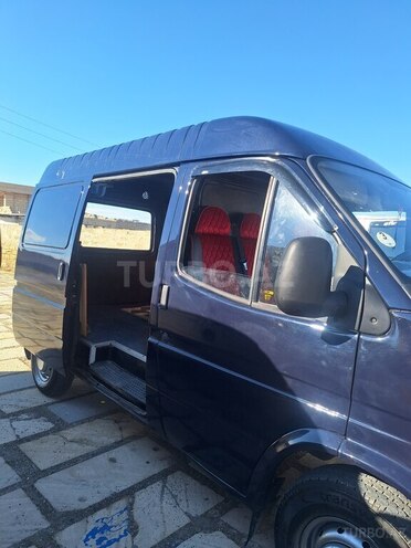 Ford Transit-8