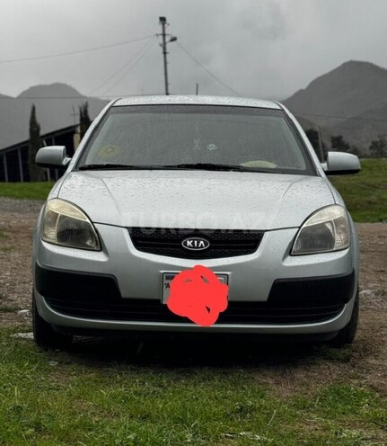 Kia Rio-1