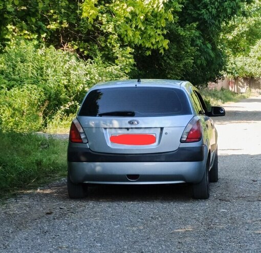 Kia Rio-2
