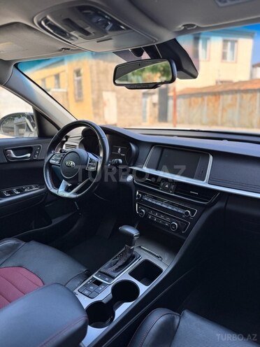 Kia Optima-13