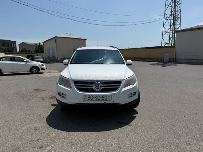 Volkswagen Tiguan-1