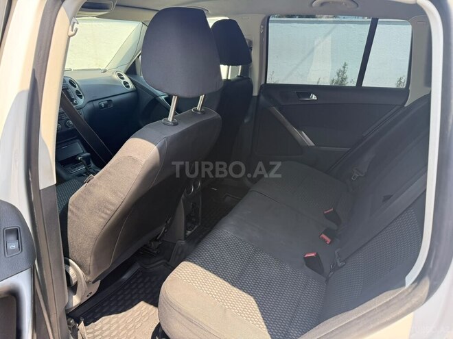 Volkswagen Tiguan-10