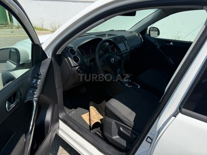 Volkswagen Tiguan-12
