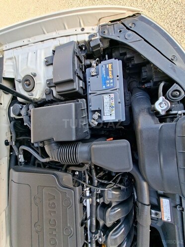 Hyundai Sonata-19