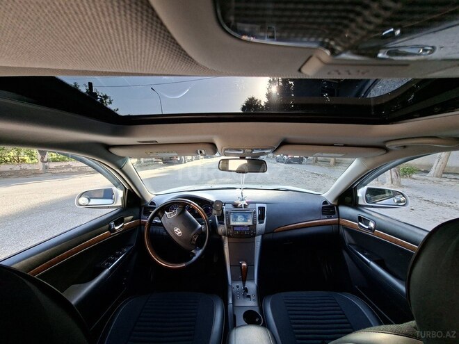 Hyundai Sonata-11