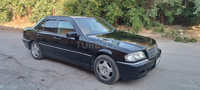 Mercedes C 230-6