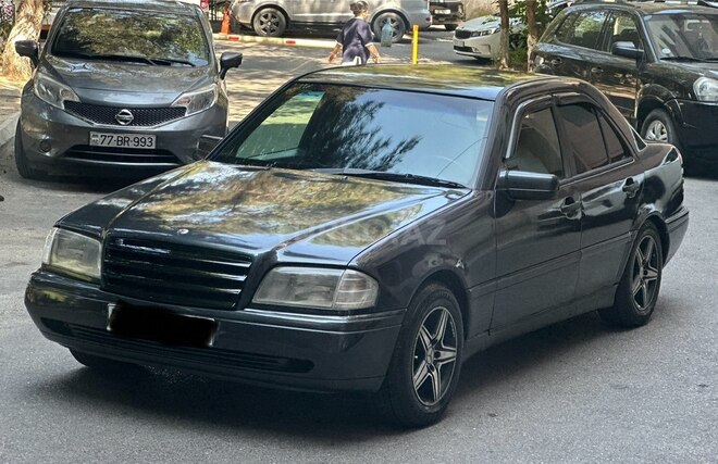 Mercedes C 180-8