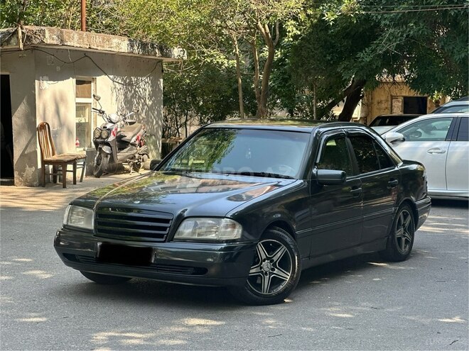 Mercedes C 180-4