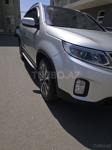 Kia Sorento-2