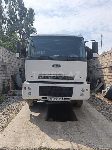 Ford Cargo-1