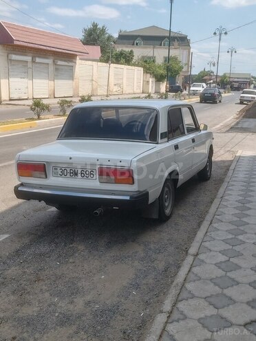 LADA (VAZ) 2107-2