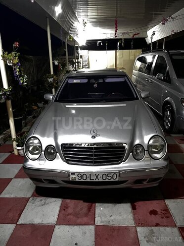 Mercedes E 320-10