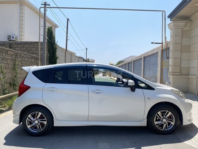 Nissan Note-6