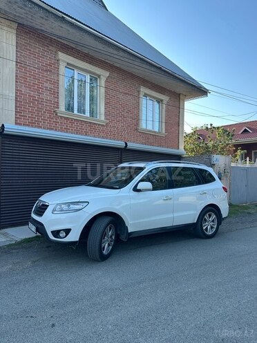Hyundai Santa Fe-4