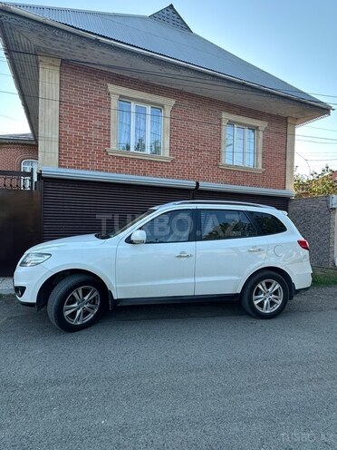 Hyundai Santa Fe-9