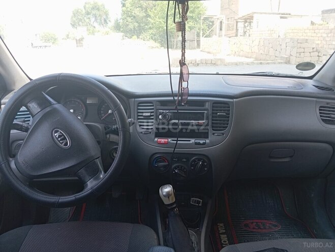 Kia Rio-3