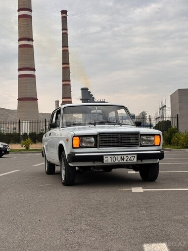 LADA (VAZ) 2107-4