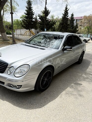 Mercedes E 220-3