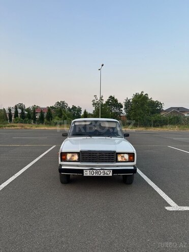 LADA (VAZ) 2107-1