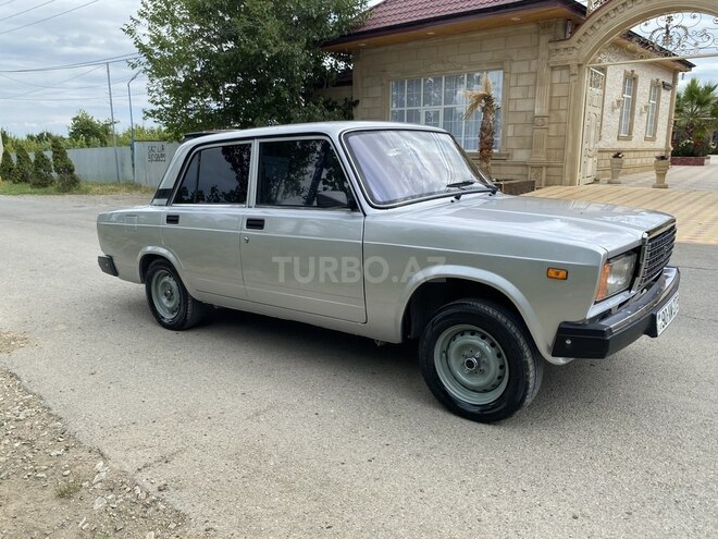 LADA (VAZ) 2107-8