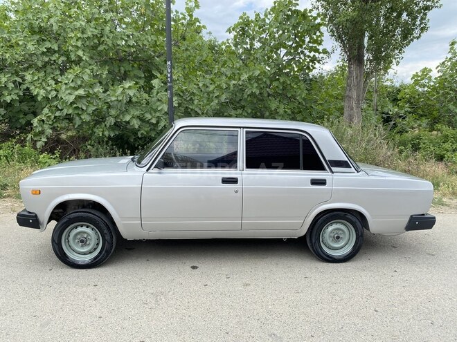 LADA (VAZ) 2107-4