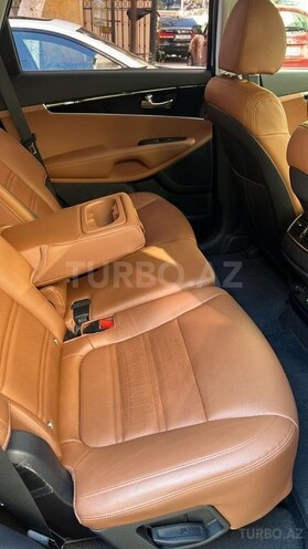 Kia Sorento-7