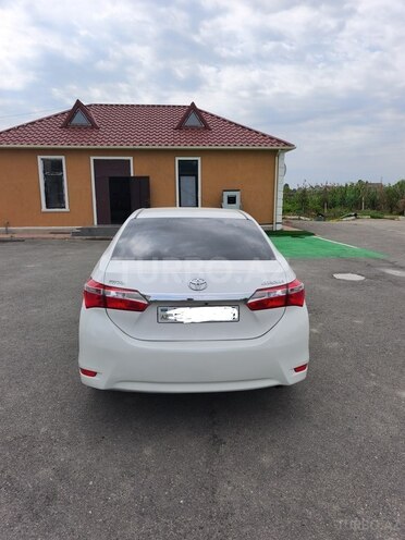 Toyota Corolla-2