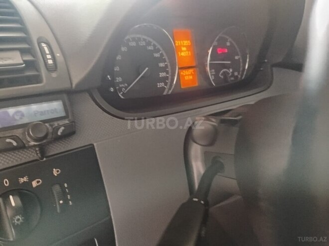 Mercedes Vito-10