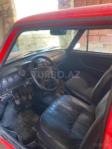 LADA (VAZ) 2106-5