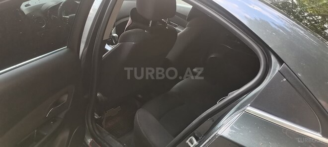 Chevrolet Cruze-6