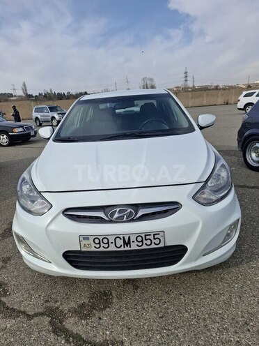 Hyundai Accent-1