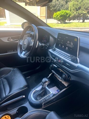 Kia Cerato-10