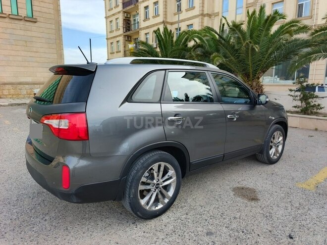 Kia Sorento-9