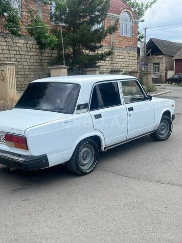 LADA (VAZ) 2107-2