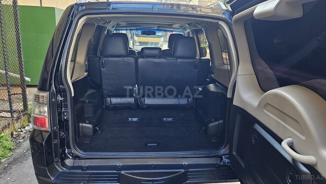 Mitsubishi Pajero-14