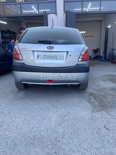 Kia Rio-2