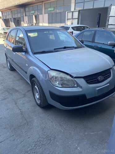 Kia Rio-3