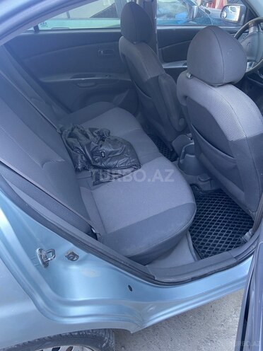 Kia Rio-6