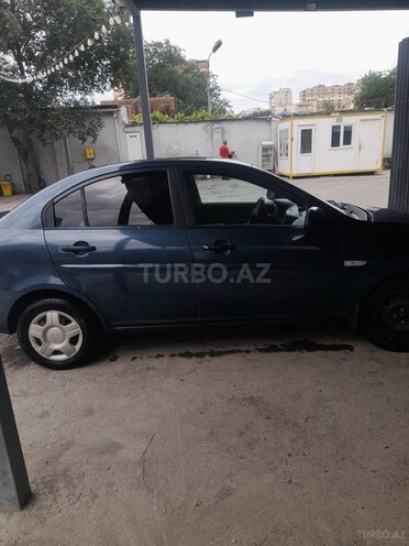 Hyundai Accent-3