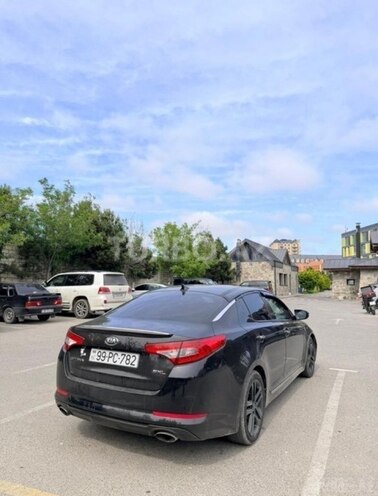 Kia Optima-4