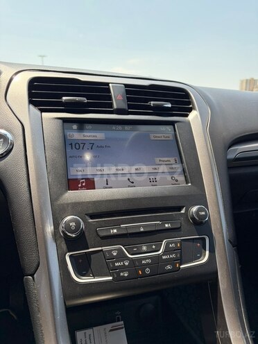 Ford Fusion (North America)-6
