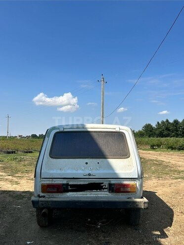LADA (VAZ) Niva-9