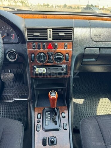 Mercedes C 240-8