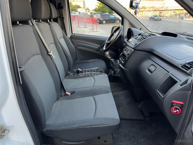 Mercedes Vito-12