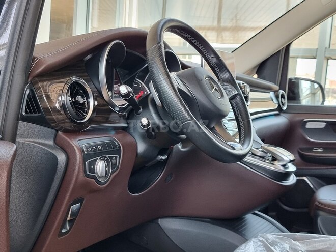 Mercedes V 250-26
