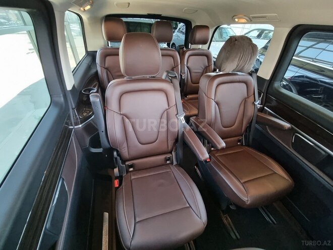 Mercedes V 250-27